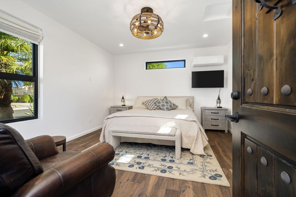 96 Via Bella Property Photo 15