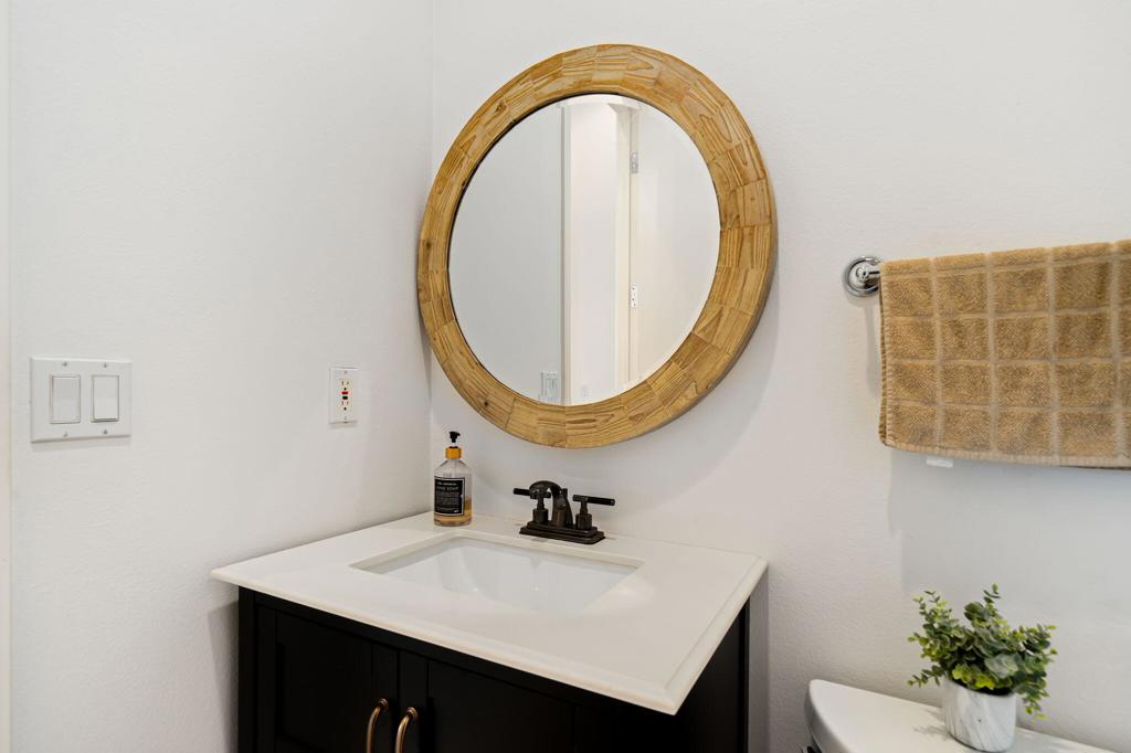96 Via Bella Property Photo 23
