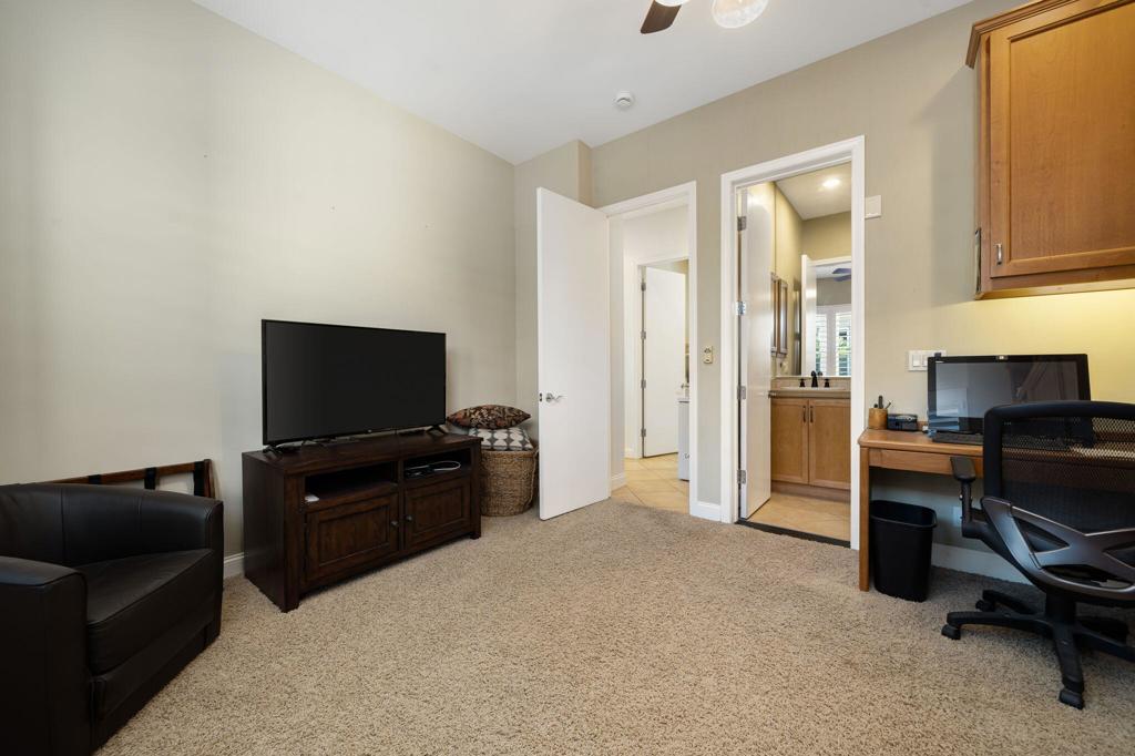 96 Via Bella Property Photo 25