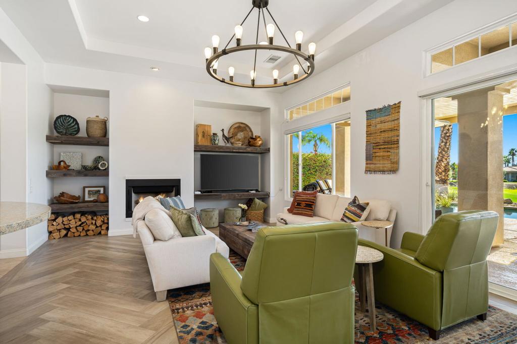 96 Via Bella Property Photo 44