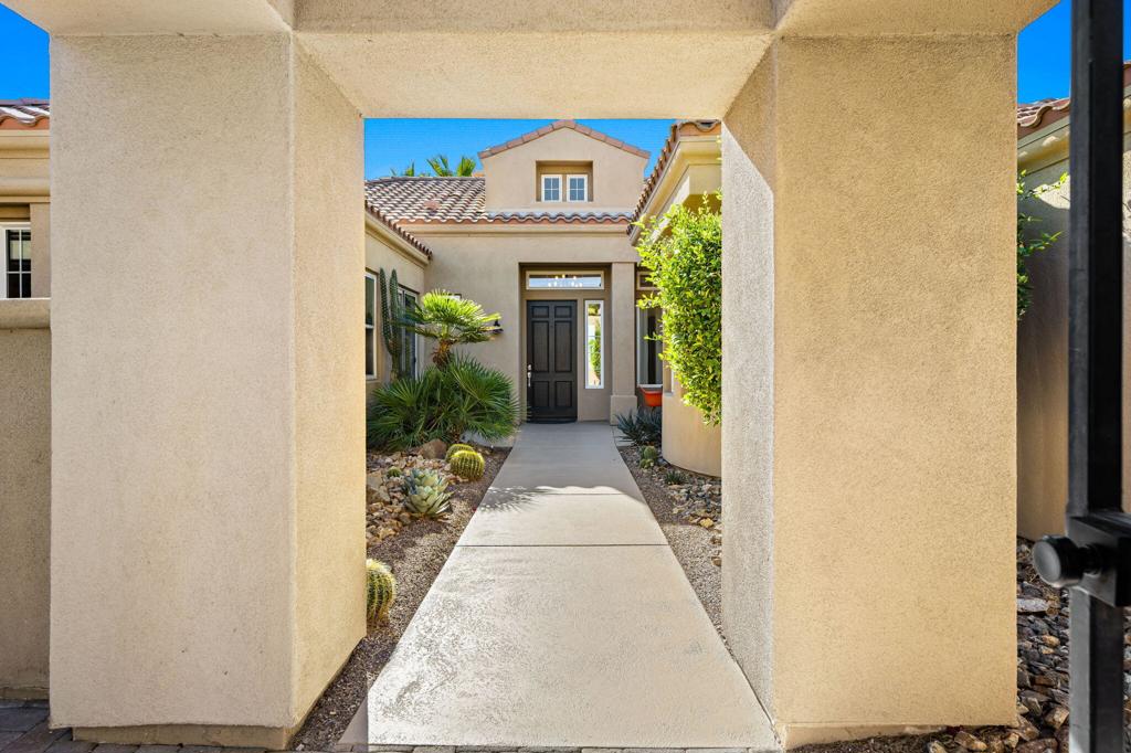 96 Via Bella Property Photo 53