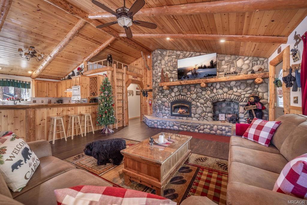 42779 Castlewood Road Property Photo 10
