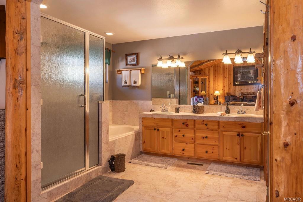 42779 Castlewood Road Property Photo 21