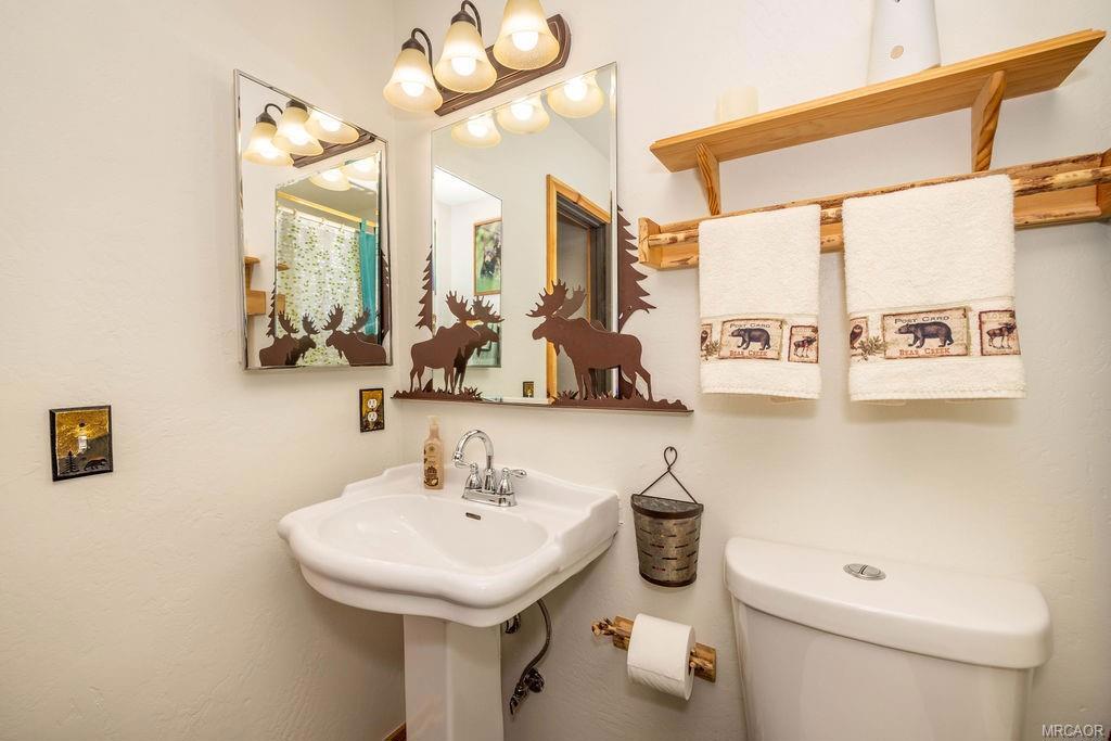 42779 Castlewood Road Property Photo 26