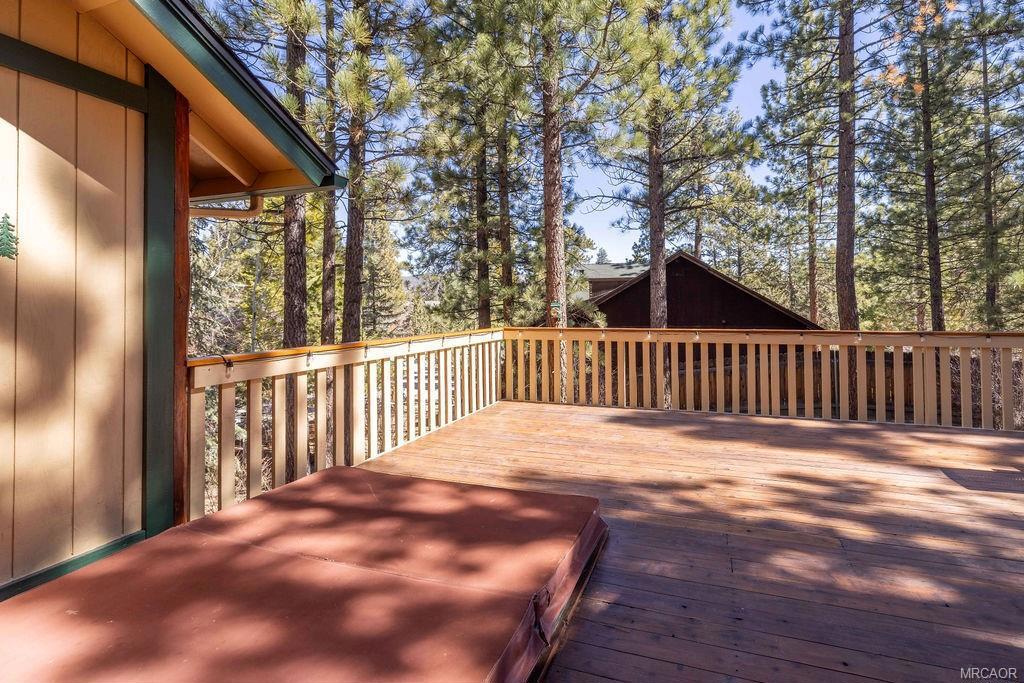 42779 Castlewood Road Property Photo 29