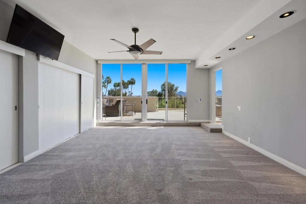 899 Island Drive 401 Property Photo 21