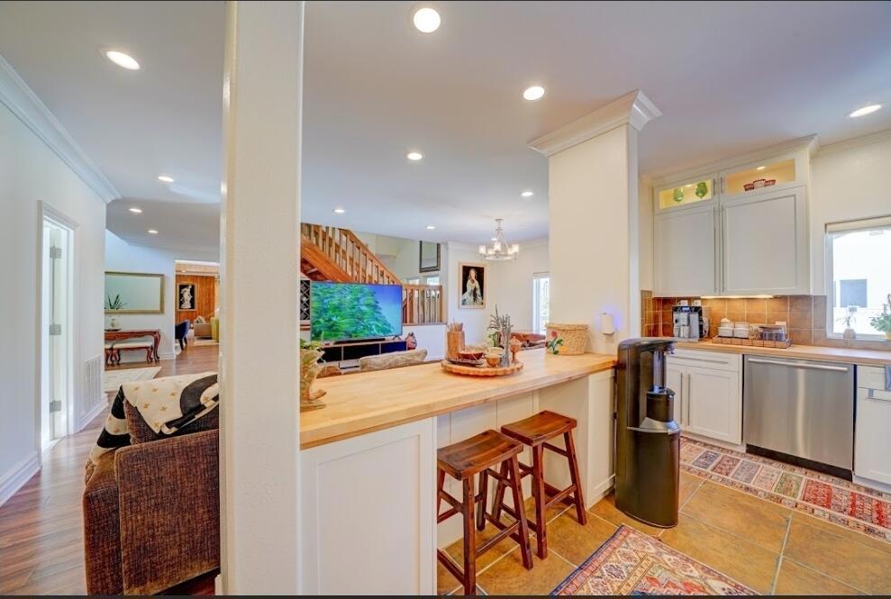 1377 Knoll Road #b Property Photo 4