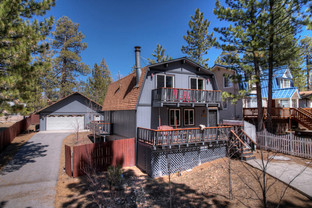 40138 Hillcrest Drive Property Photo 1