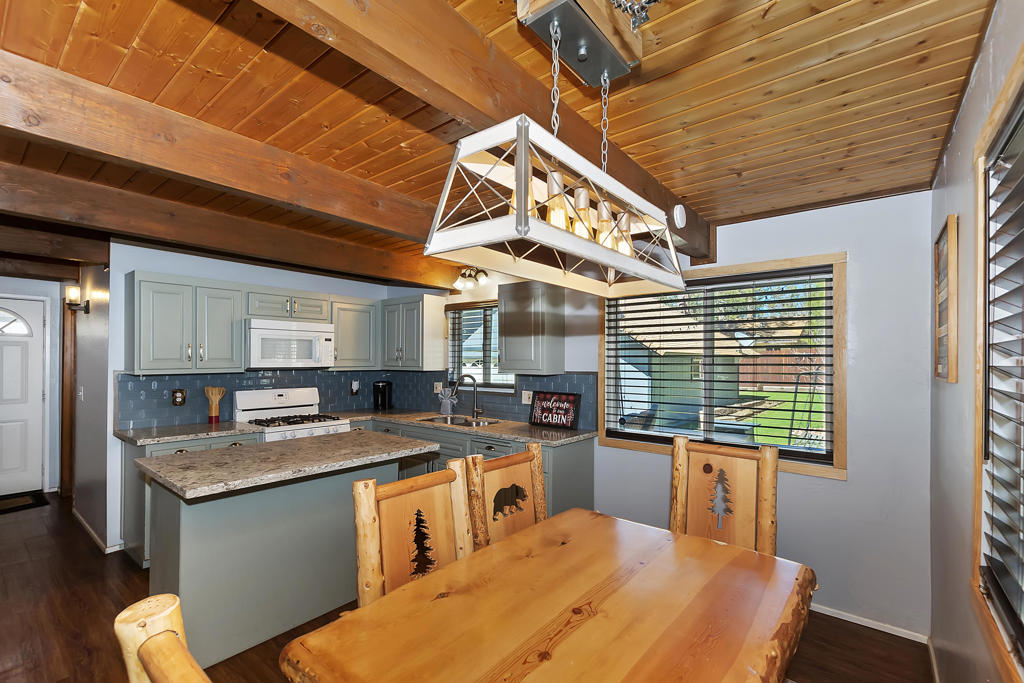 40138 Hillcrest Drive Property Photo 17