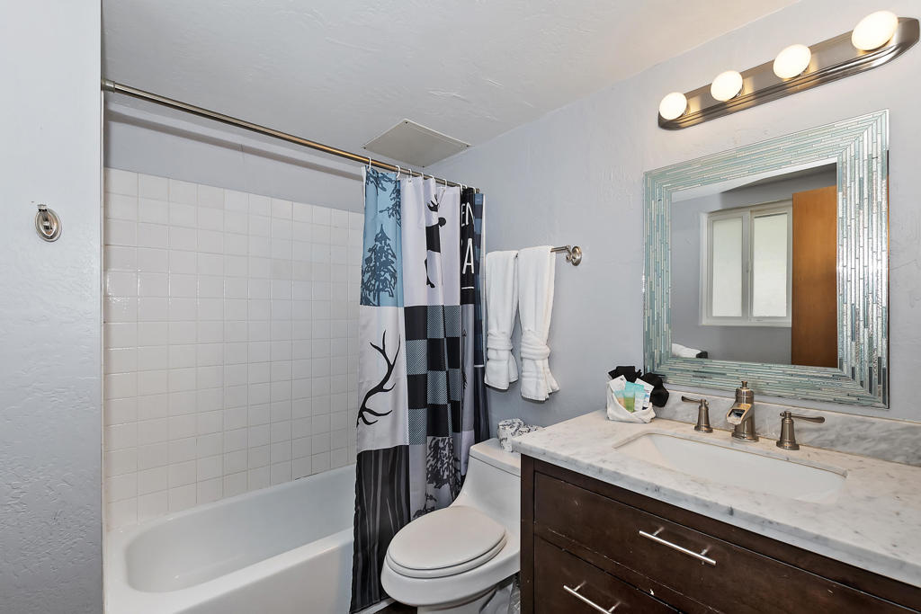 40138 Hillcrest Drive Property Photo 23