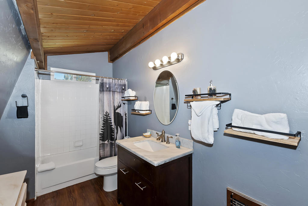 40138 Hillcrest Drive Property Photo 27