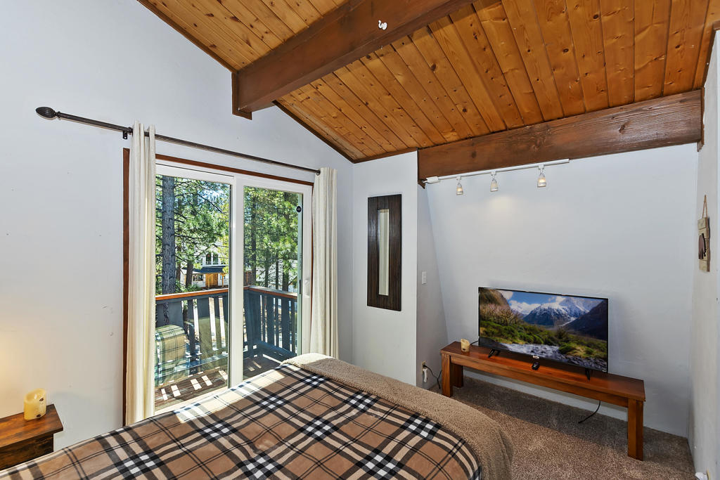 40138 Hillcrest Drive Property Photo 28