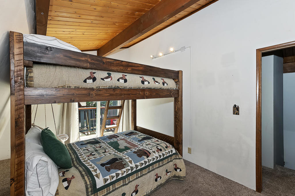 40138 Hillcrest Drive Property Photo 32