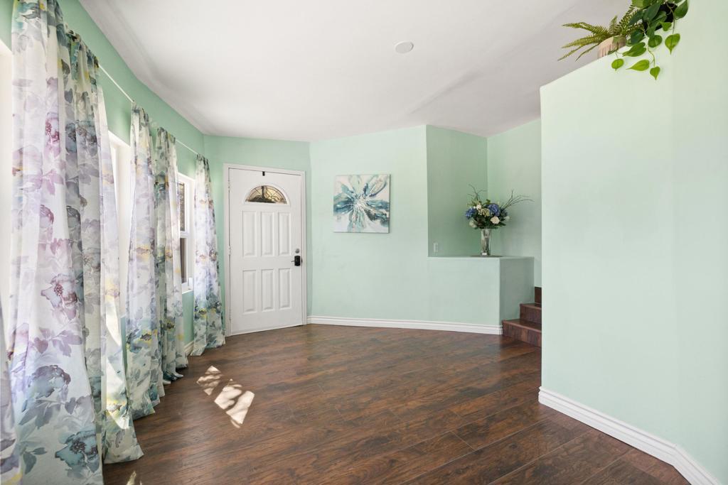 18670 Cryer Drive Property Photo 4