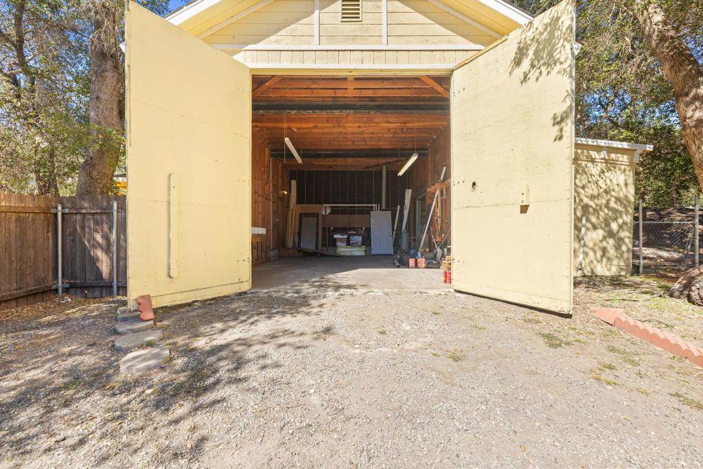18670 Cryer Drive Property Photo 23