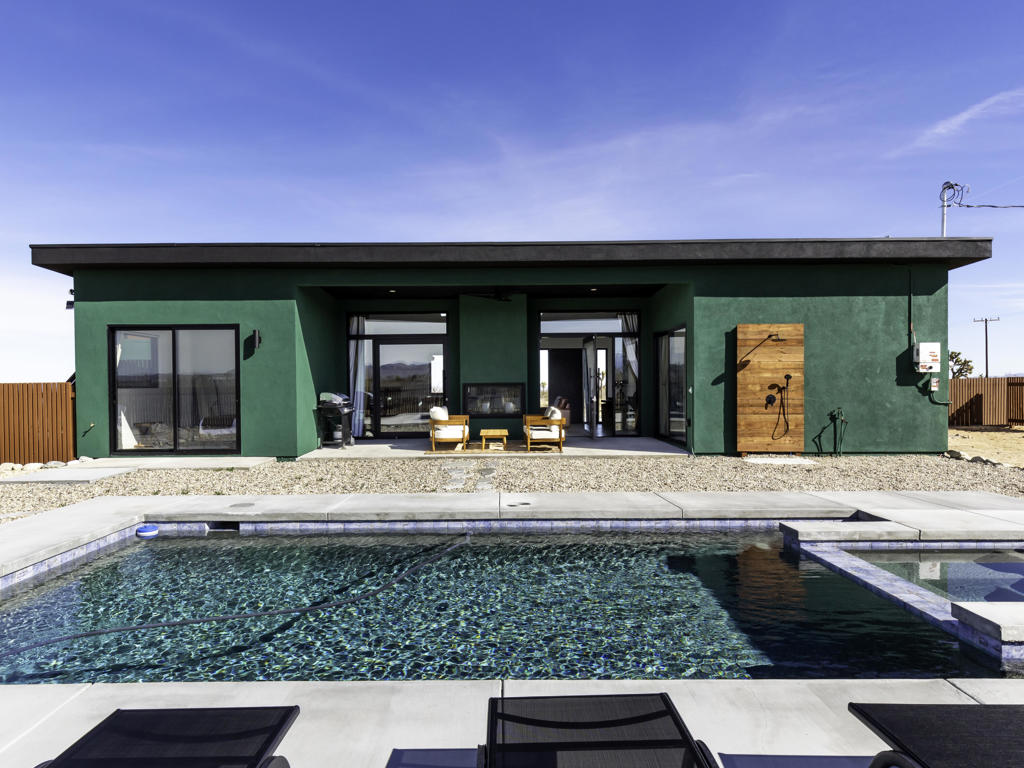 59130 Reche Road Property Photo 41