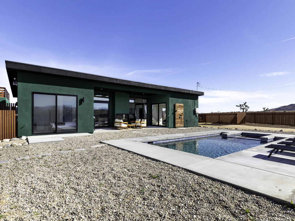59130 Reche Road Property Photo 43