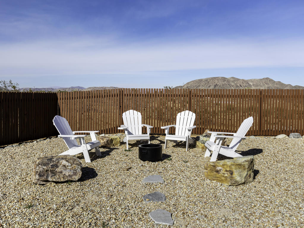 59130 Reche Road Property Photo 48