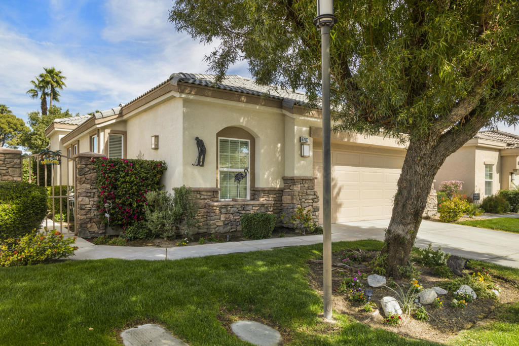67632 S Natoma Drive Property Photo 1