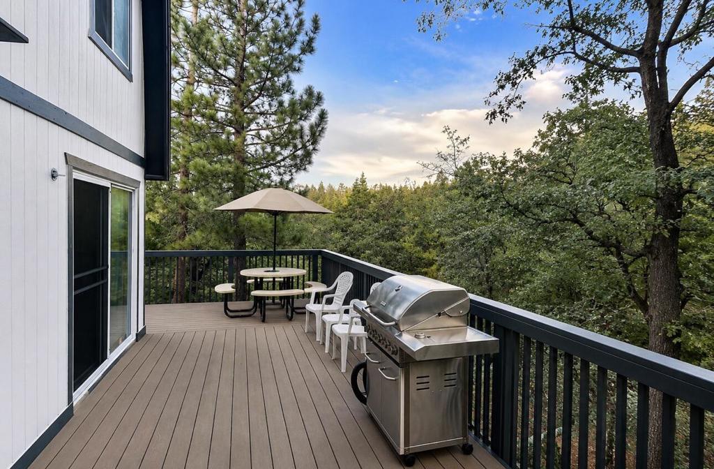 43289 Shasta Road Property Photo