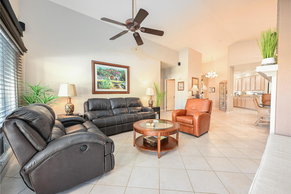 80172 Green Hills Drive Property Photo 5