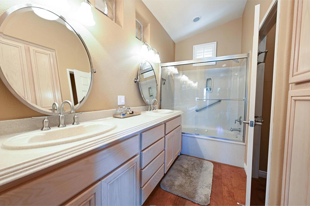 80172 Green Hills Drive Property Photo 13