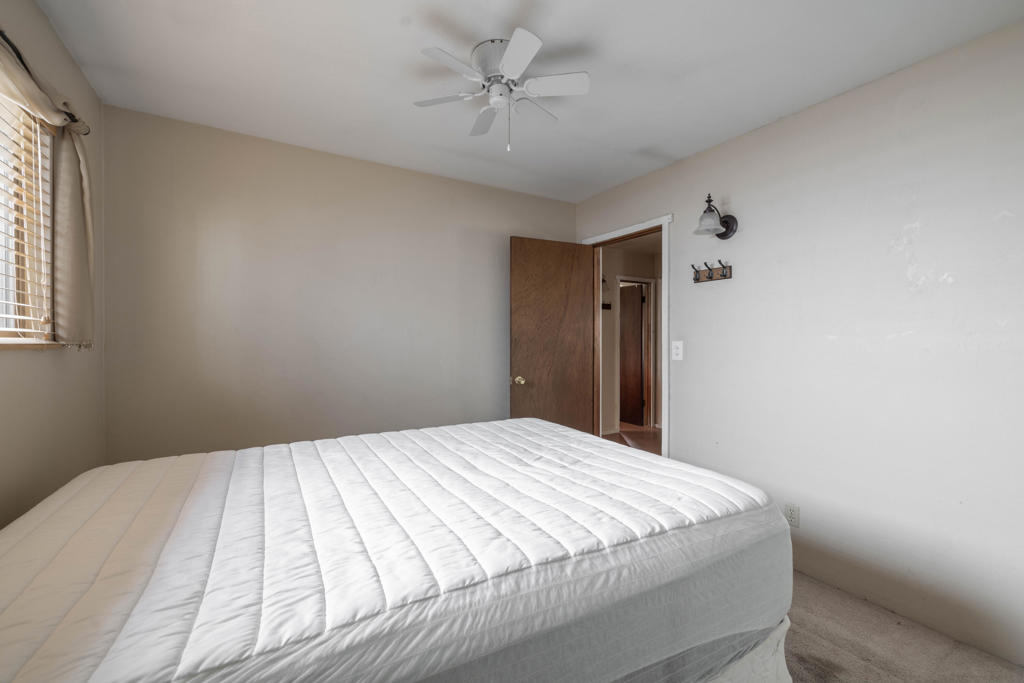 132 Angeles Boulevard Property Photo 15