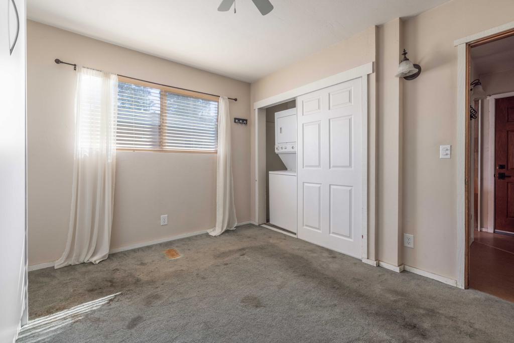 132 Angeles Boulevard Property Photo 17
