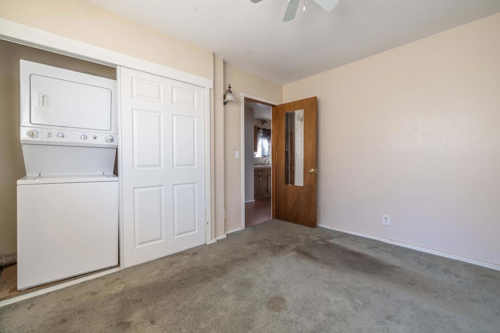 132 Angeles Boulevard Property Photo 18