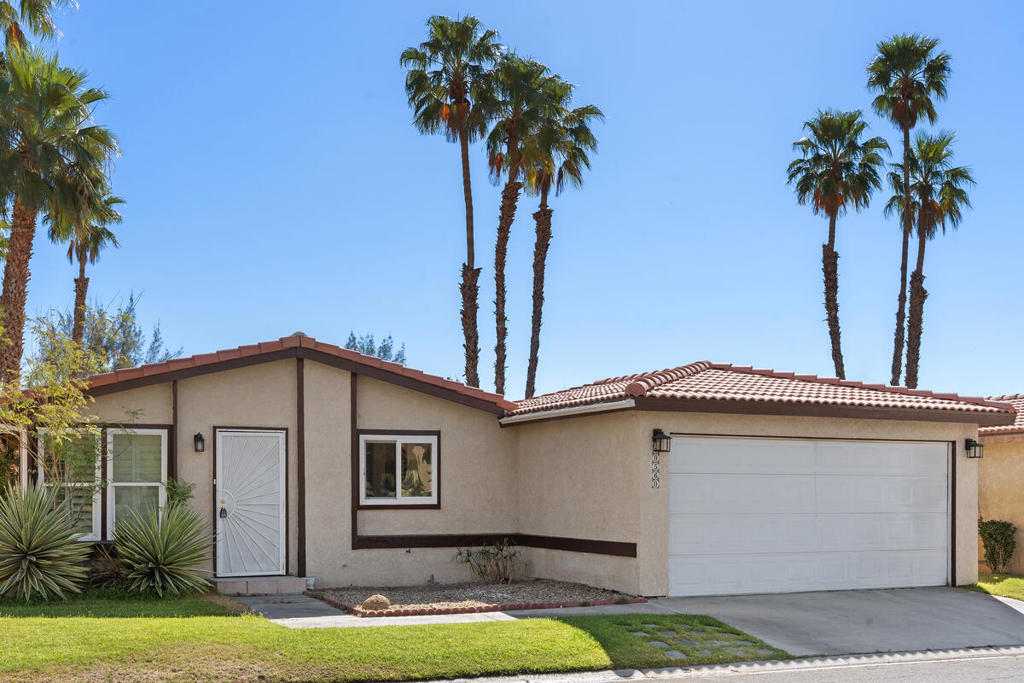40560 Golden Way Property Photo 1