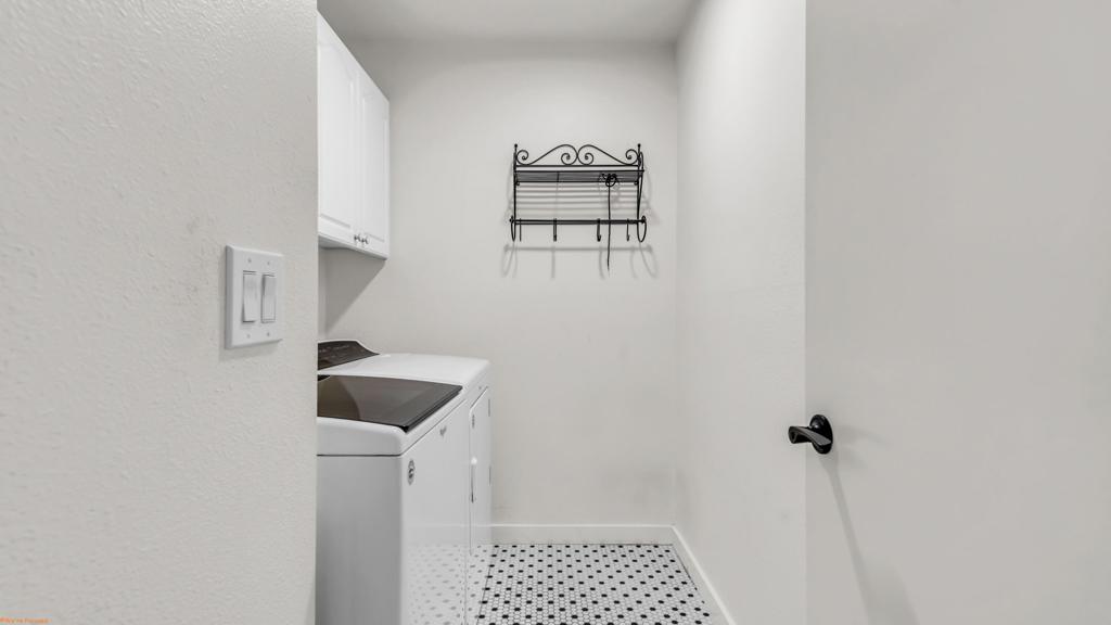 9180 Warwick Drive Property Photo 30