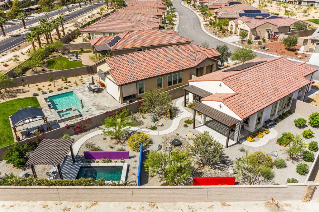 83 Cabernet Property Photo 31