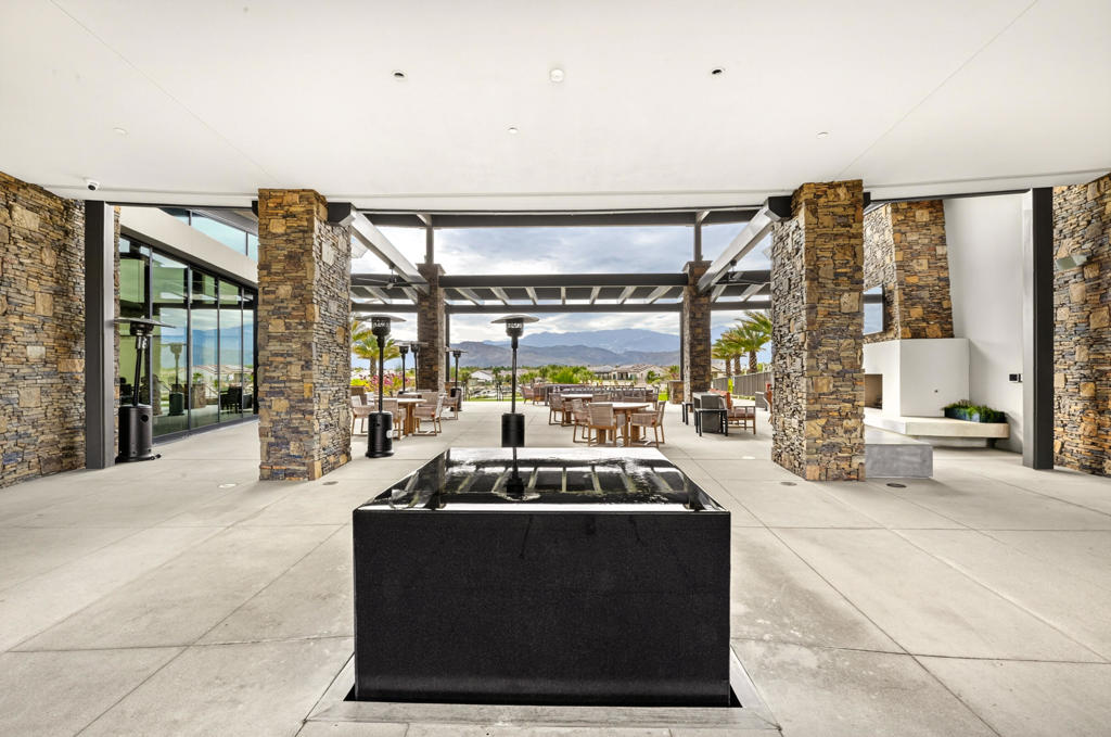 83 Cabernet Property Photo 34