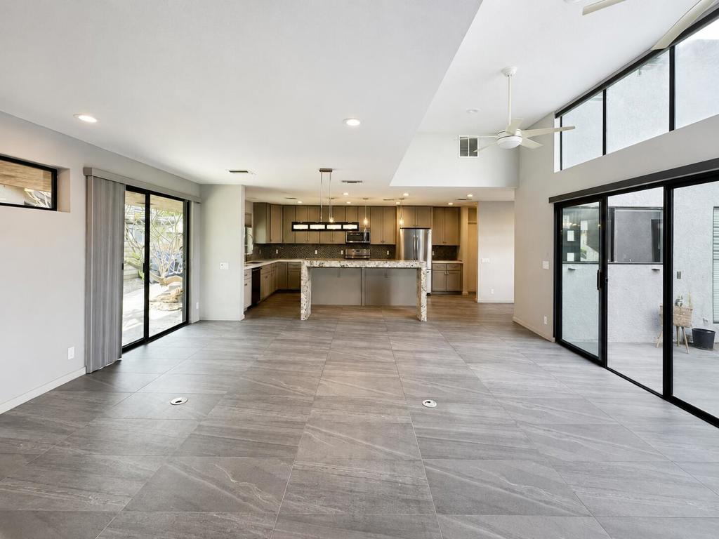 4 Saturn Circle Property Photo 1