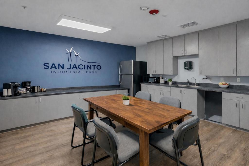 65311 San Jacinto Property Photo 22