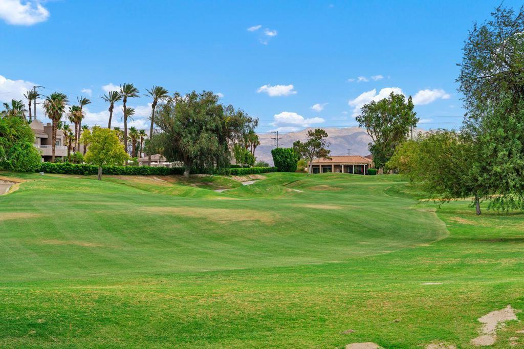 20 Pebble Beach Drive Property Photo 2