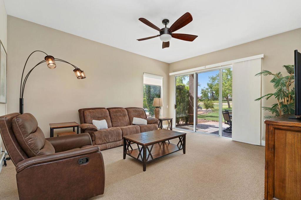 20 Pebble Beach Drive Property Photo 7