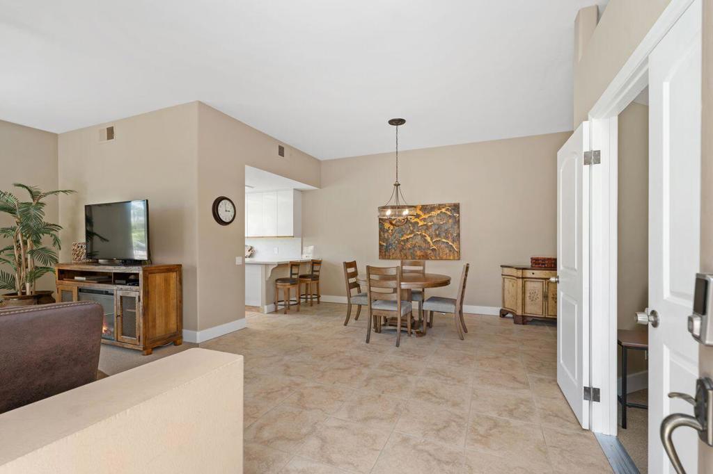 20 Pebble Beach Drive Property Photo 10