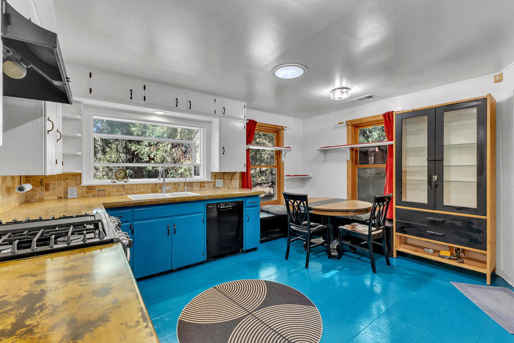 24941 Pine Cove Road Property Photo 11