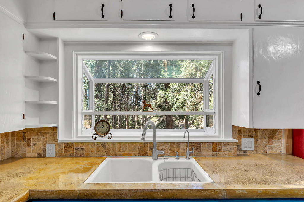 24941 Pine Cove Road Property Photo 14