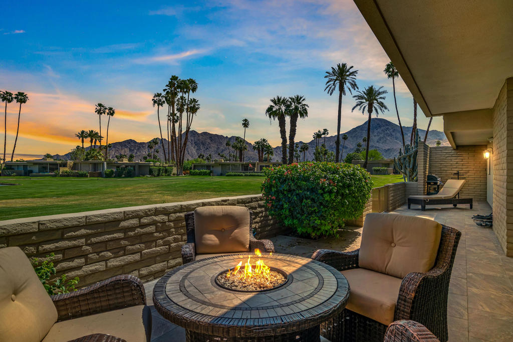 45136 Avenida Paloma Property Photo 1
