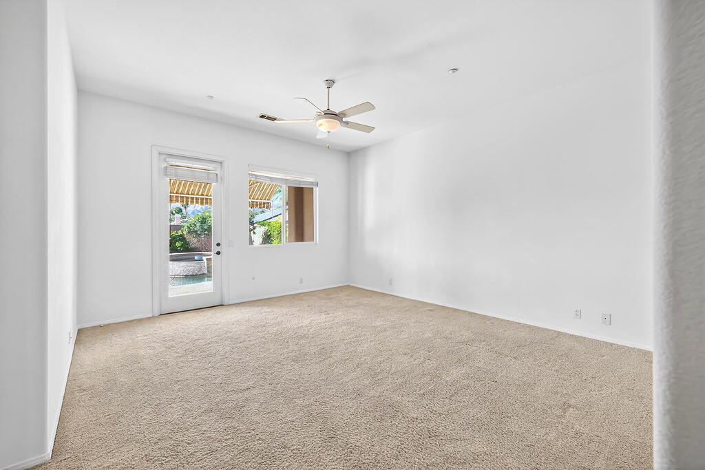 41 Vista Mirage Way Property Photo 9