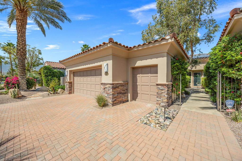 311 Loch Lomond Road Property Photo 1