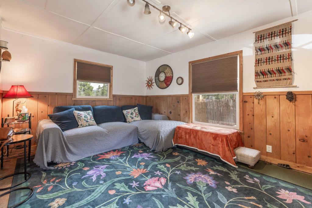 40057 Forest Road Property Photo 8