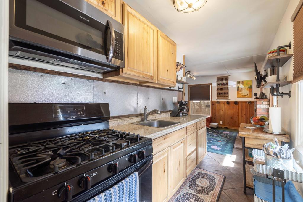 40057 Forest Road Property Photo 10