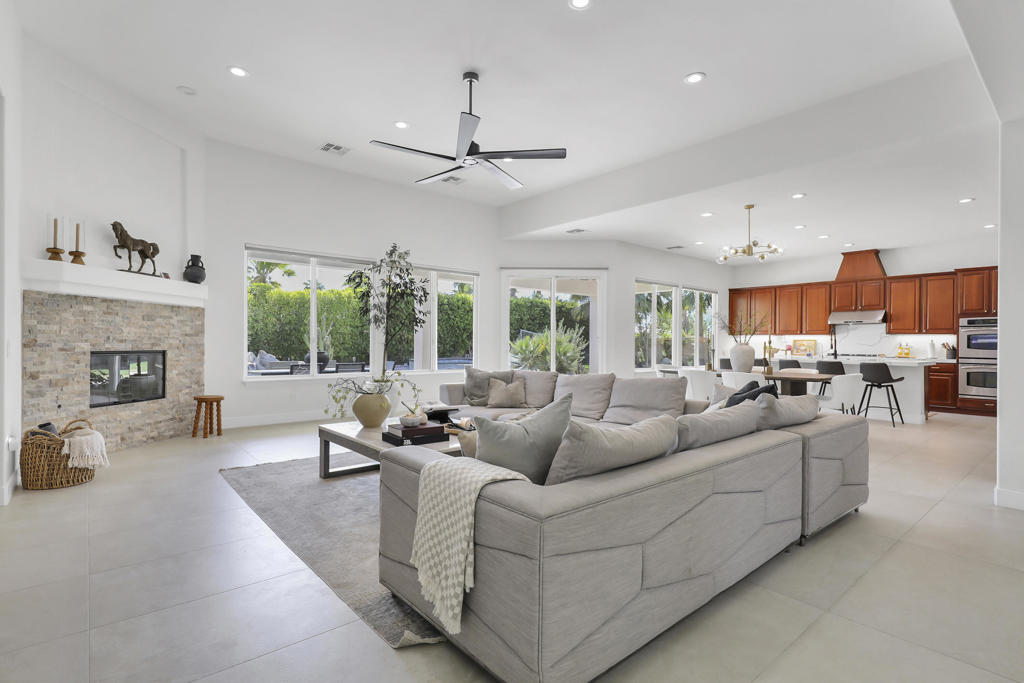 49374 Gila River Street Property Photo 16