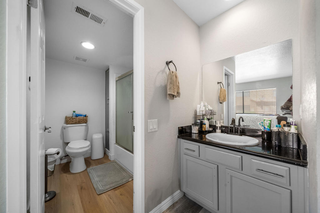 78650 Avenue 42 101 Property Photo 15