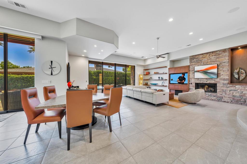 50305 Via Amante Property Photo 27