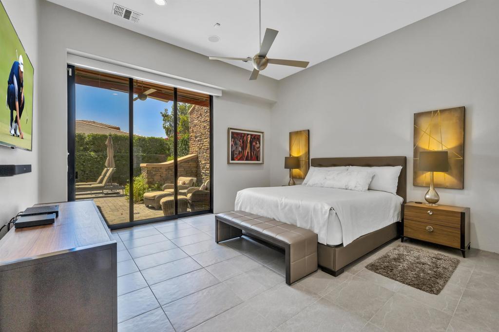 50305 Via Amante Property Photo 32