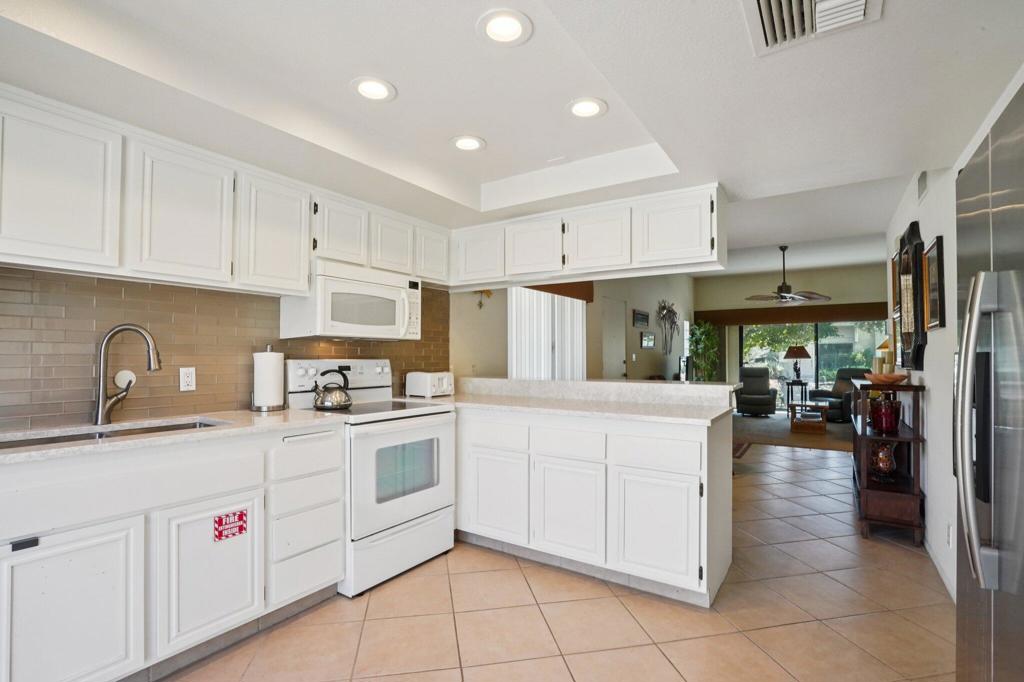 2201 Los Patos Drive Property Photo 13